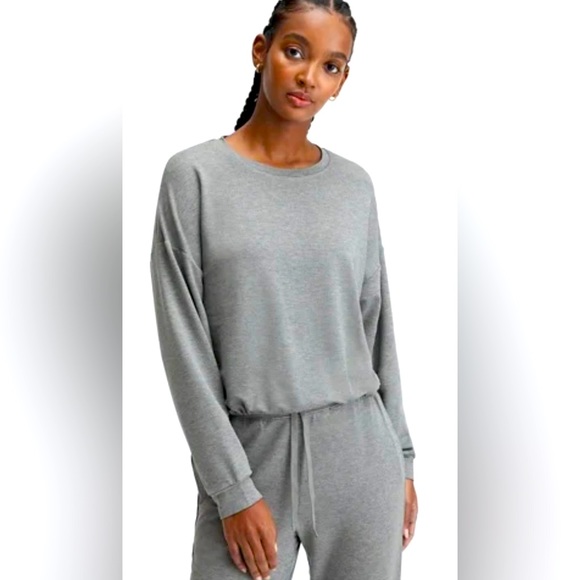 Fabletics Tops - Fabletics Luxe Cinched Waist Pullover